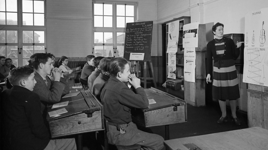 1950s-uk-classroom.jpg